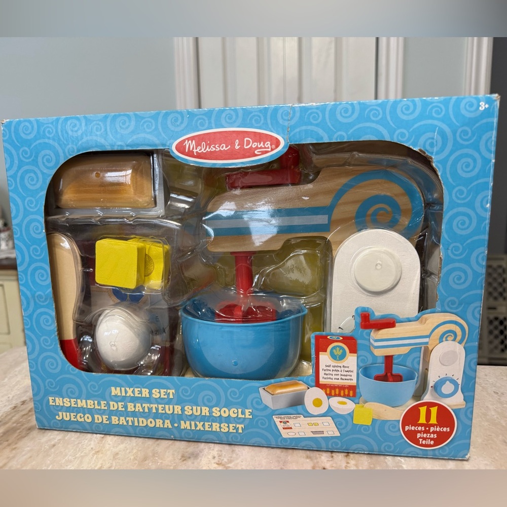 Melissa & Doug Colorful Mixer Set